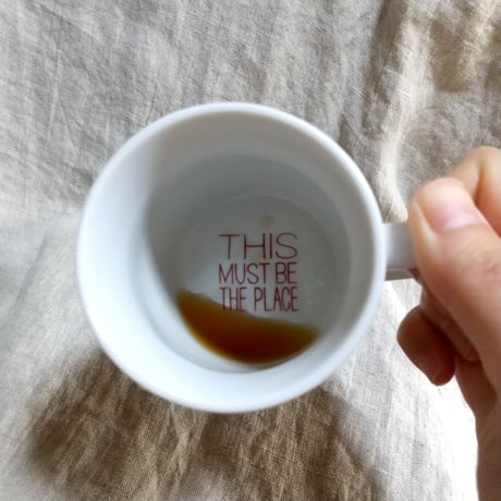 DONATION（寄付3,000円）→マグ: THIS MUST BE THE PLACE / カージナルレッド