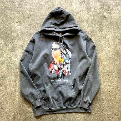THE TIES THAT BIND Hoodie A（ペッパー）: photo by 三田正明