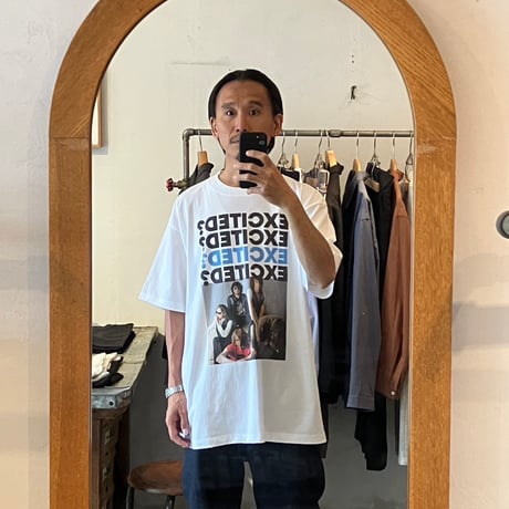 【受注生産】EXCITED？ T-shirt（ブルー×ブラック）: photo by ジョディ浅野