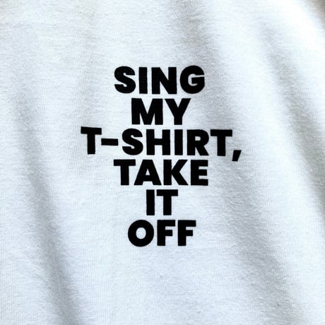 SING MY T-SHIRT（ブルー×ブラック）: photo by 真田敬介
