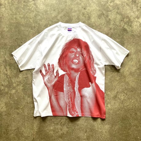What you want？ T-shirt B : photo by yuri manabe