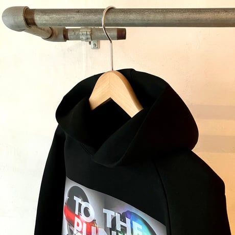 Celebration and Dance Hoodie B (新素材ボディ／サイドポケット付き) : photo by Junji Ishiguro