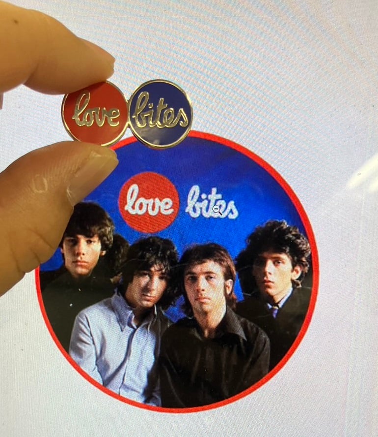 BUZZCOCKS : LOVE BITES (海外輸入バンド アーティスト グッズ