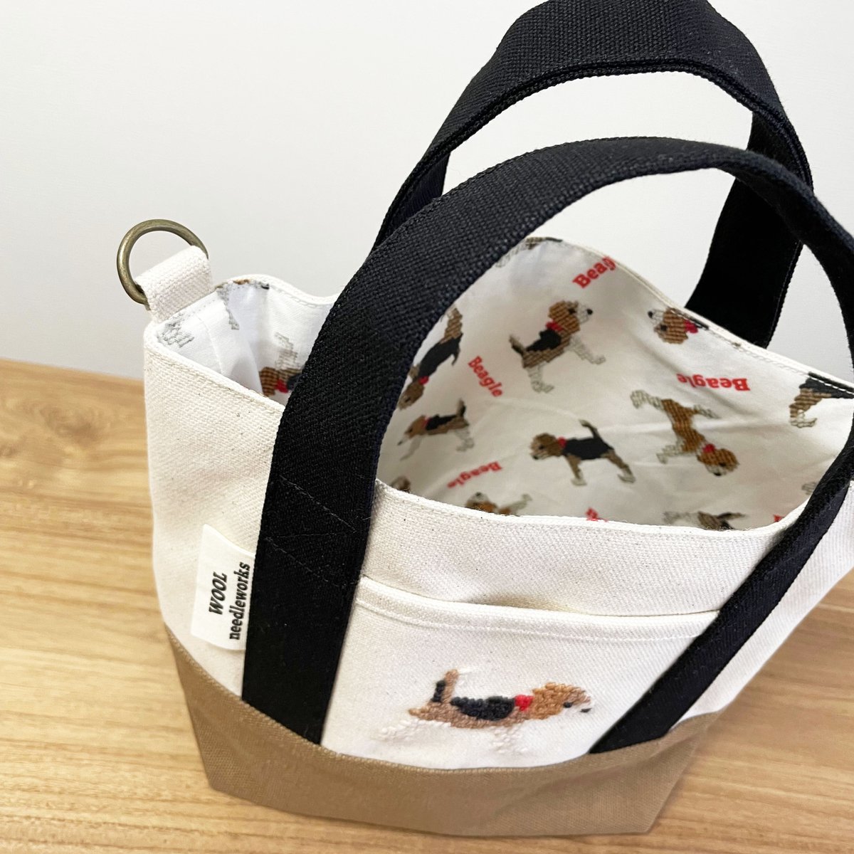 コーギー刺繍♡帆布のトートバッグ コーギー刺繍♡帆布のトートバッグ - メルカリ