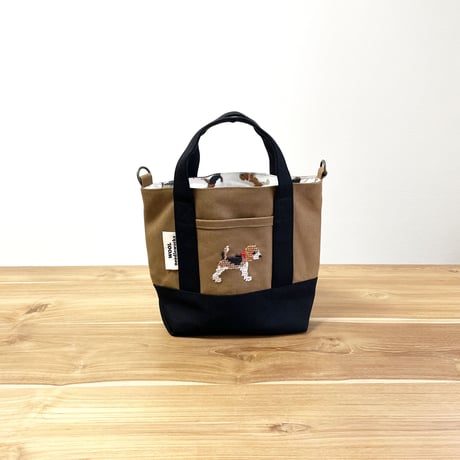 ビーグル刺繍　キャンバストートバッグ　Ｓサイズ　茶ｘ黒