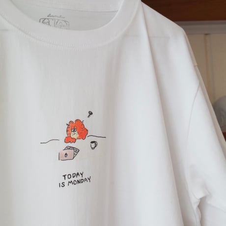 TODAY IS MONDAY ／ Tシャツ