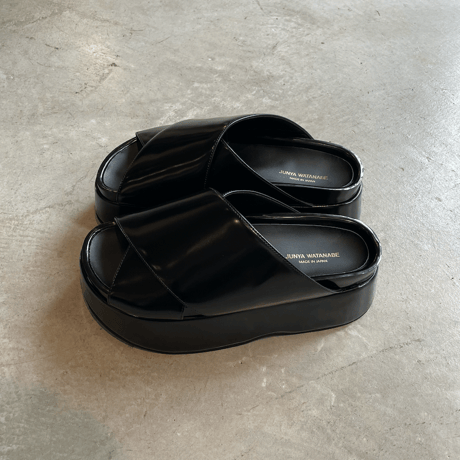 JUNYA WATANABE クロスストラップ プラットフォーム サンダル