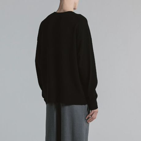 CINOH    ウールクルーネックニット[BLACK]