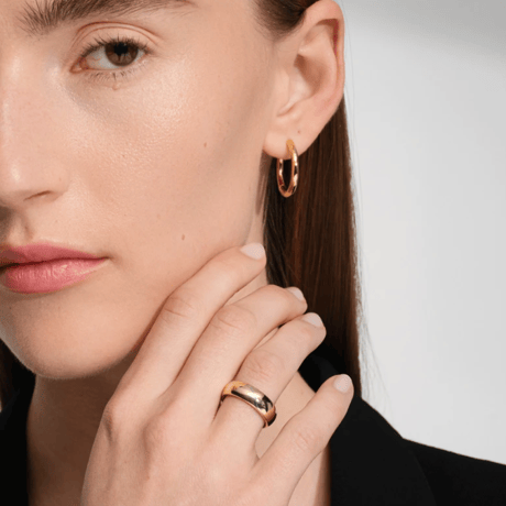 TOM WOOD   Classic Hoops Medium (Gold)