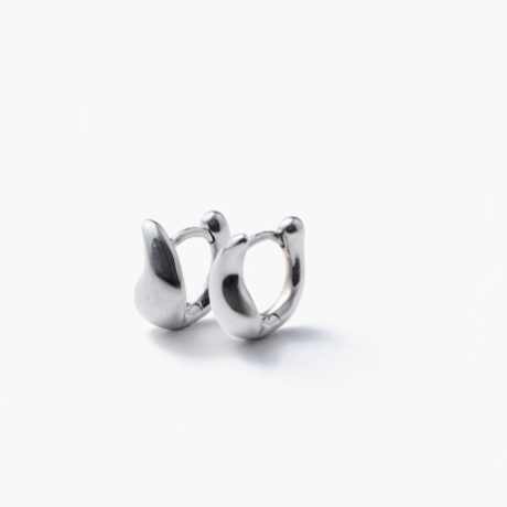 MARIA BLACK  　Sagene Trail Huggie Pierced Earring Pair