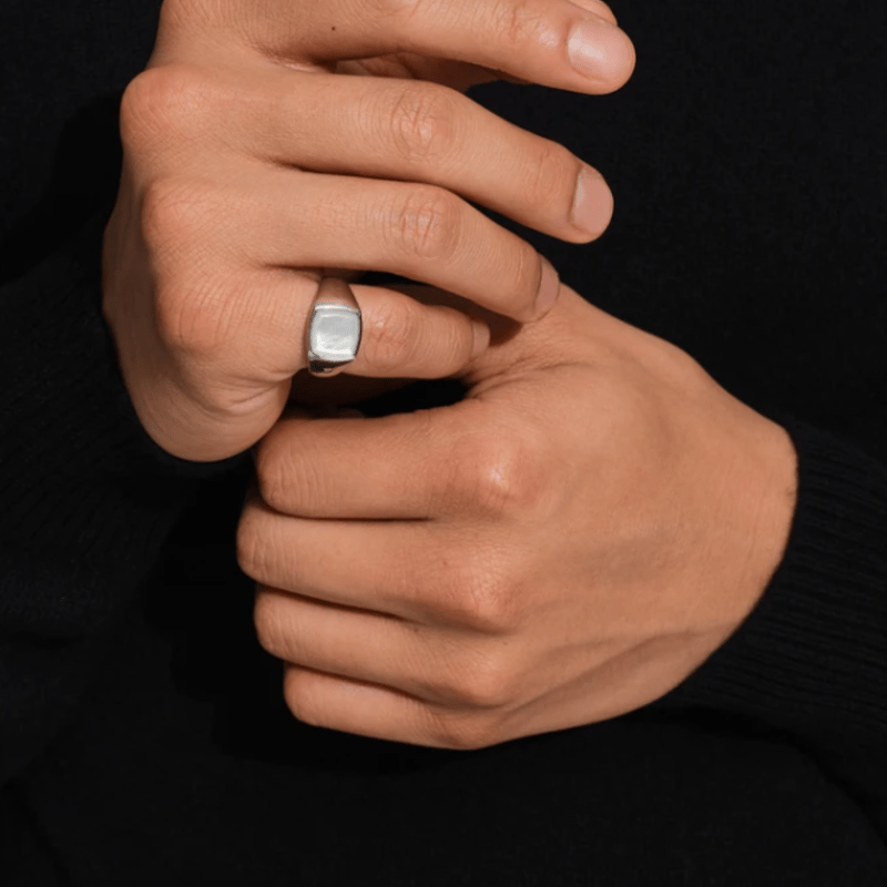 TOM WOOD ホワイト マザーオブパール リング56（15号） TOM WOOD ホワイト マザーオブパール リング56（15号） トム ウッド