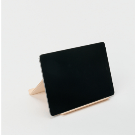 Hender Scheme  tablet stand