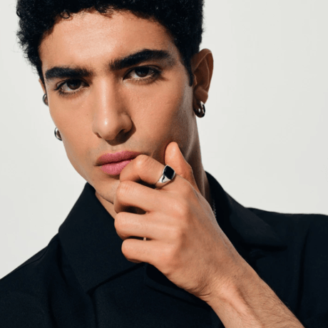 TOM WOOD     Kay Ring Polished Onyx