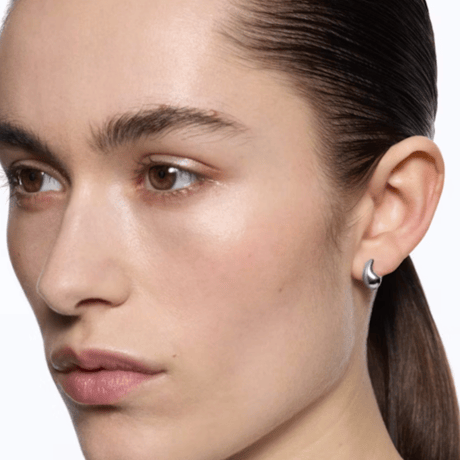 MARIA BLACK  　Sagene Trail Huggie Pierced Earring Pair