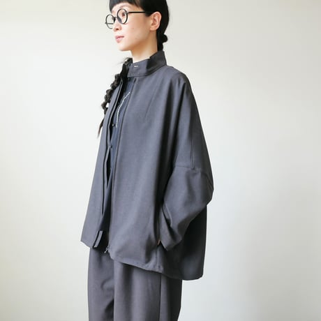 NO CONTROL AIR｜ノーコントロールエアー｜オクタグラムポリエステル・艶消平織ZIP スタンドカラー ブルゾン｜DR_NC0801BN｜DARK GREY MIX/BLACK