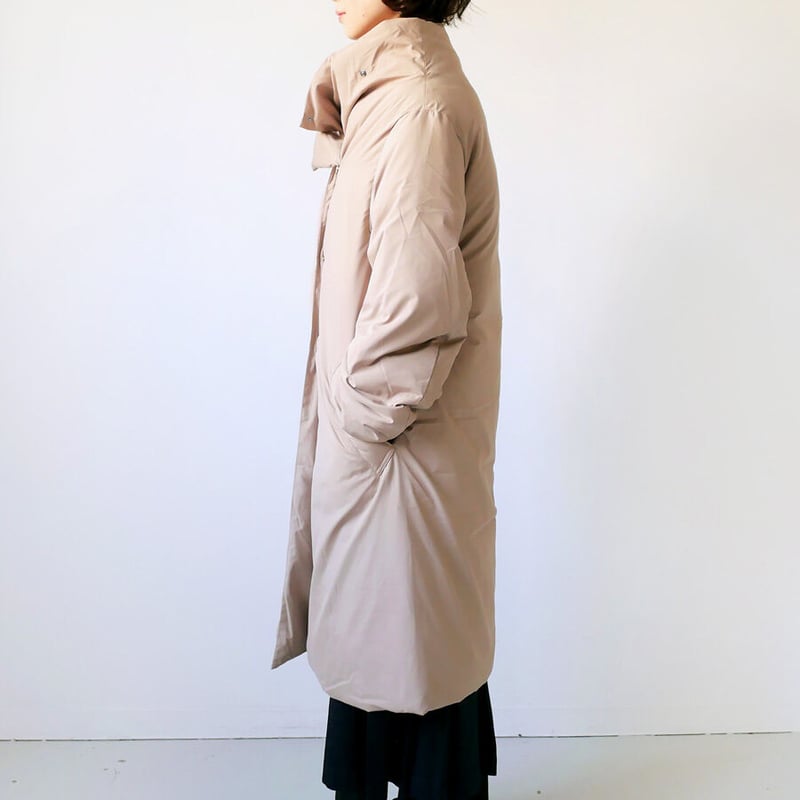 The Loft Labo｜ロフトラボ｜ スクエアダウンコート｜VOBB｜BEIGE | GO...