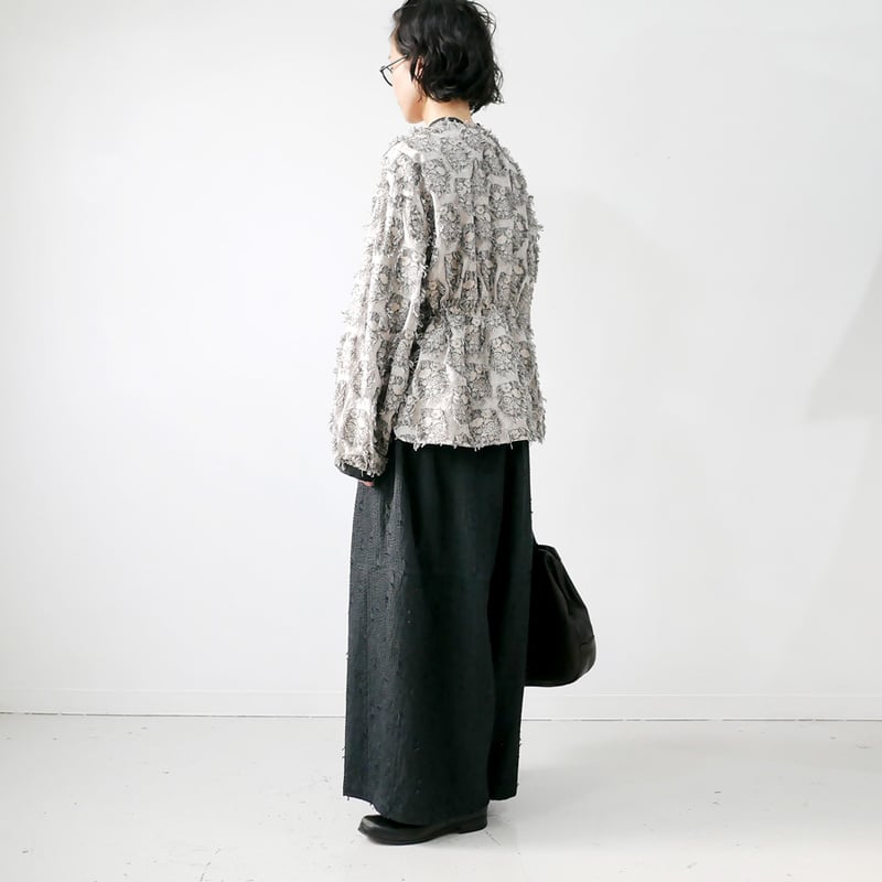qiri ｜キリ｜花野風jacquard ブラウス｜クロ | GOUACHE FUKUOKA