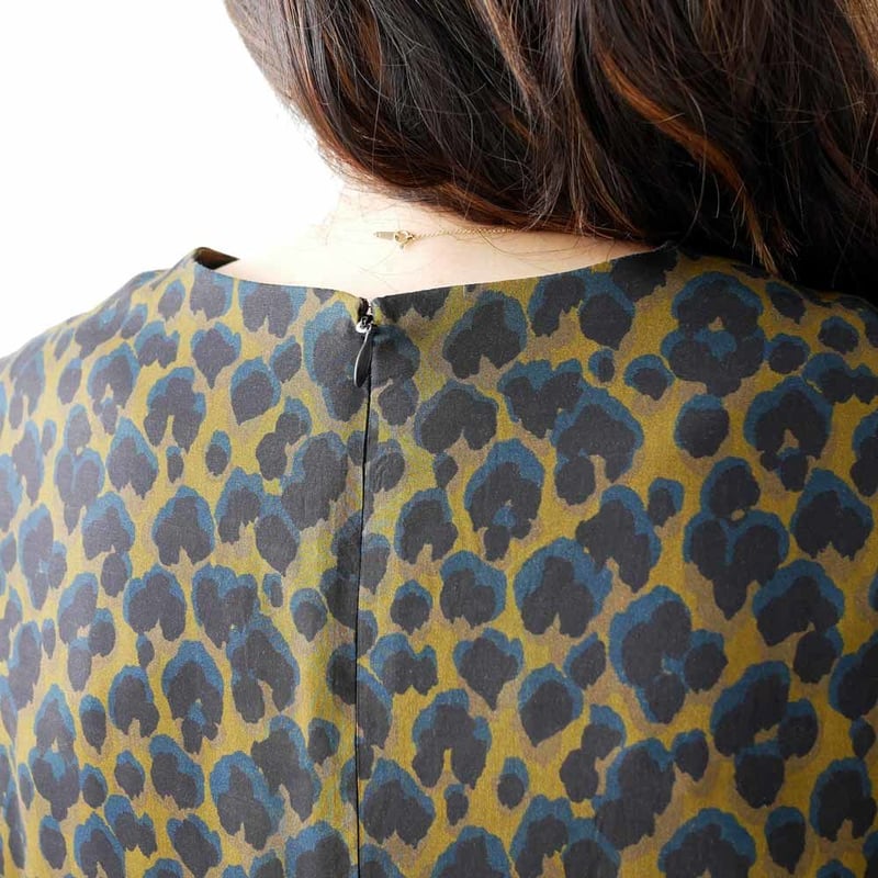 SACRA サクラ｜LEOPARD｜レオパードノースリーブ ワンピース
