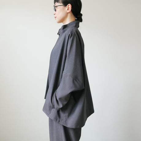 NO CONTROL AIR｜ノーコントロールエアー｜オクタグラムポリエステル・艶消平織ZIP スタンドカラー ブルゾン｜DR_NC0801BN｜DARK GREY MIX/BLACK