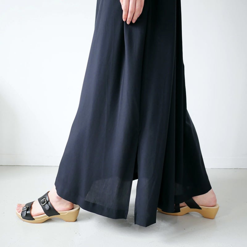 SACRA｜サクラ ｜DRAPEY CUPRA ヘンリーネックワンピース｜120214042｜