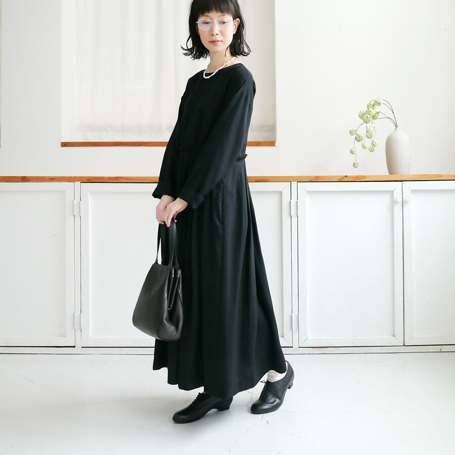 sisisi confort エターナルワンピース　黒　フォーマル　式典 Si-Si-Si comfort｜スースースーコンフォート｜エターナル