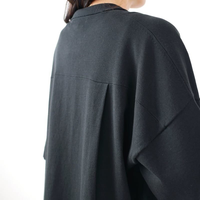 SACRA｜サクラ ｜スキッパーニットポロ｜120133011｜BLACK
