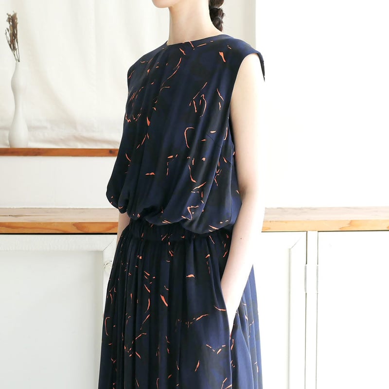 SACRA ｜ サクラ ｜SHADOW FLOWER OP｜シャドウフラワーワンピース｜122 