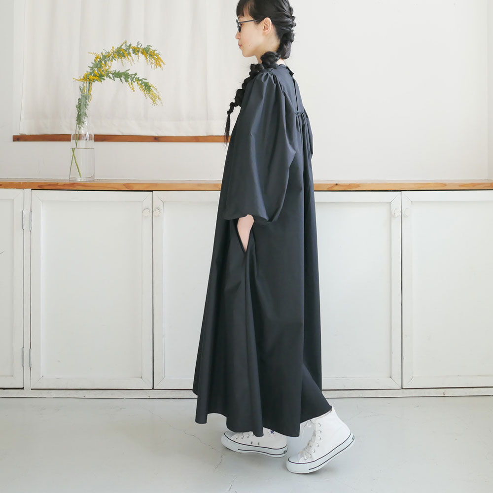 ユニバーサルティシュ　ブラックノースリーブロングワンピース UNIVERSAL TISSU｜ユニヴァーサルティシュ｜ビヨンド強撚天竺