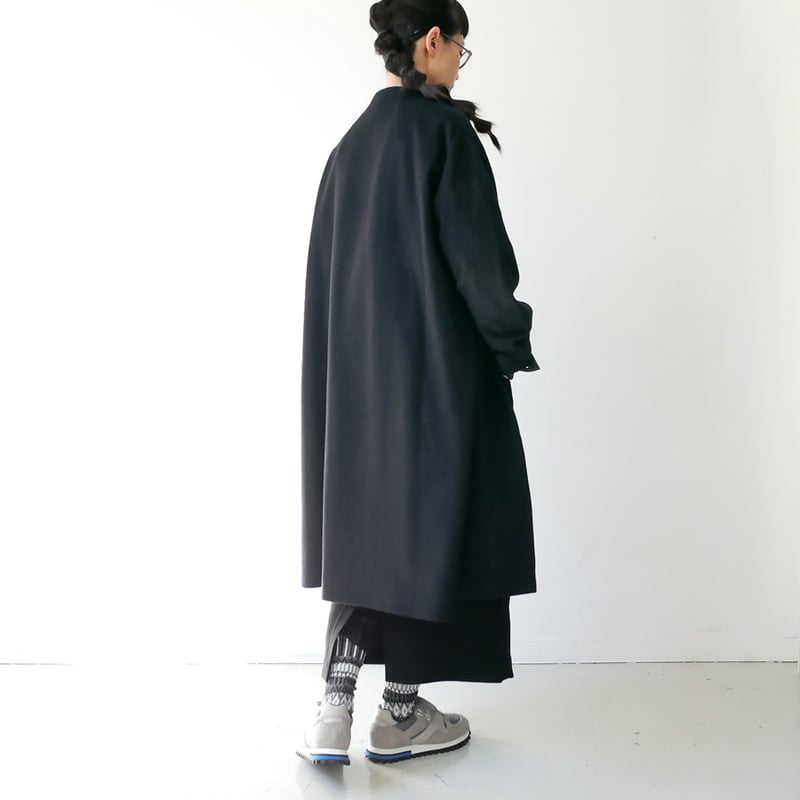 SI-HIRAI｜スーヒライ｜ ROUND NECK COAT｜CHAW24-4815 ｜BL...