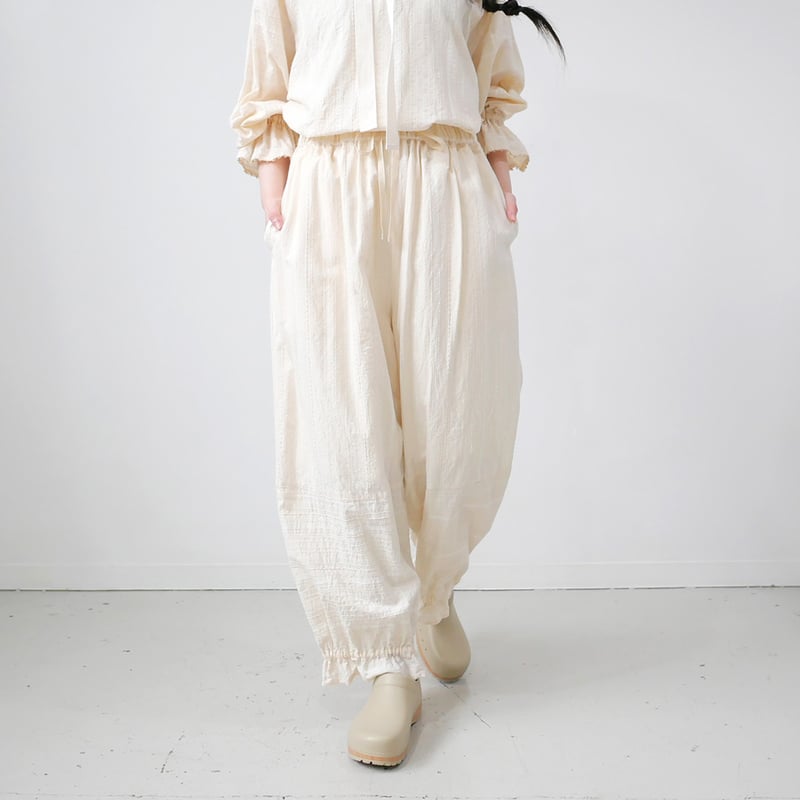 qiri｜キリ｜ギャザーパンツ｜キナリ　アンビデックス qiri｜キリ｜embroidery jacquard gather pants｜キナリ |