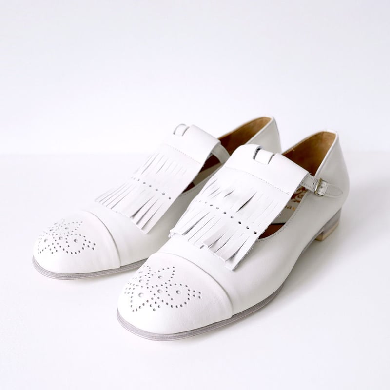 chausser｜ショセ｜キルト付き Tストラップシューズ｜C-2266｜WHITE