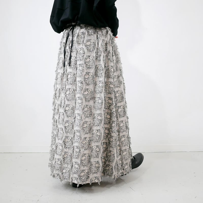 qiri ｜キリ｜花野風jacquard スカート｜クロ | GOUACHE FUKUOKA