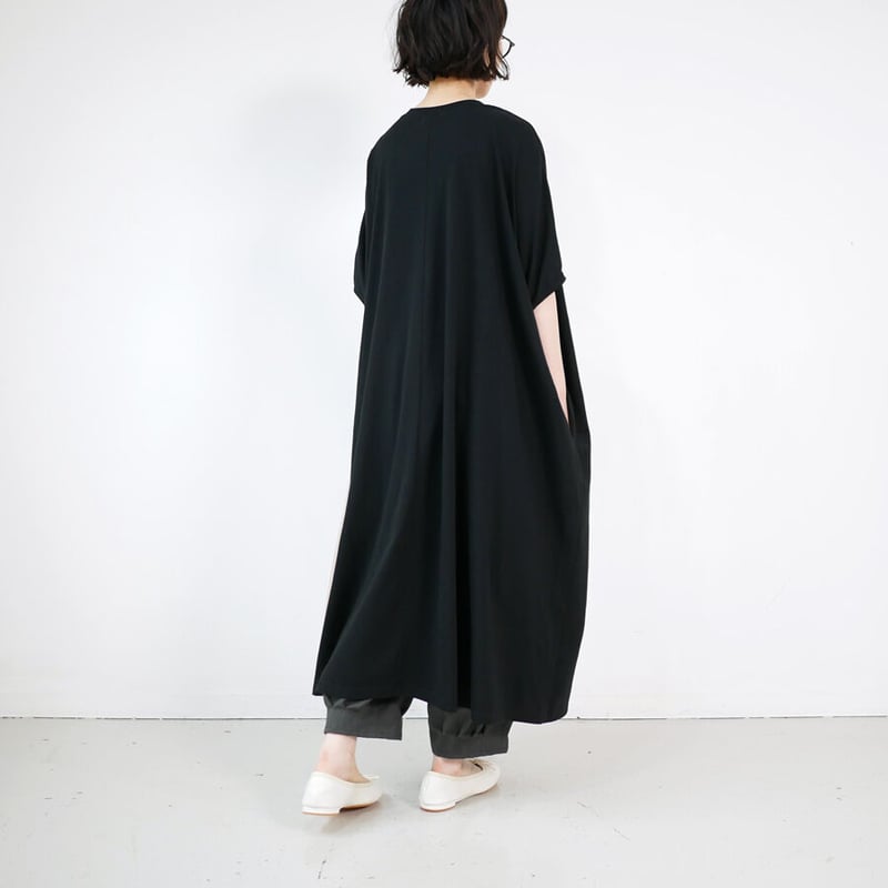ユニバーサルティシュ　ブラックノースリーブロングワンピース UNIVERSAL TISSU ユニヴァーティシュ｜ギャルリティシュ｜ エーゲ海