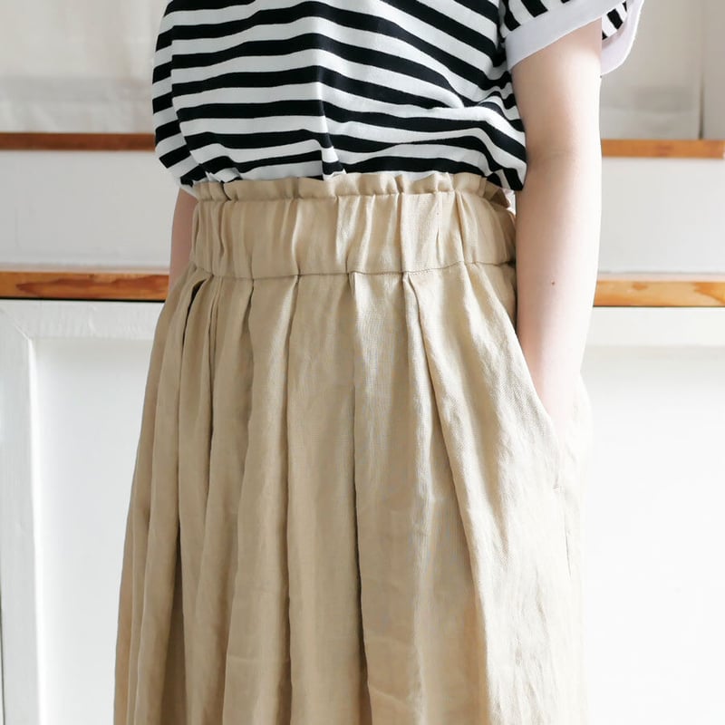 SI-HIRAI｜スーヒライ｜タックフレアスカート｜CHSS21-4320｜BEIGE | G
