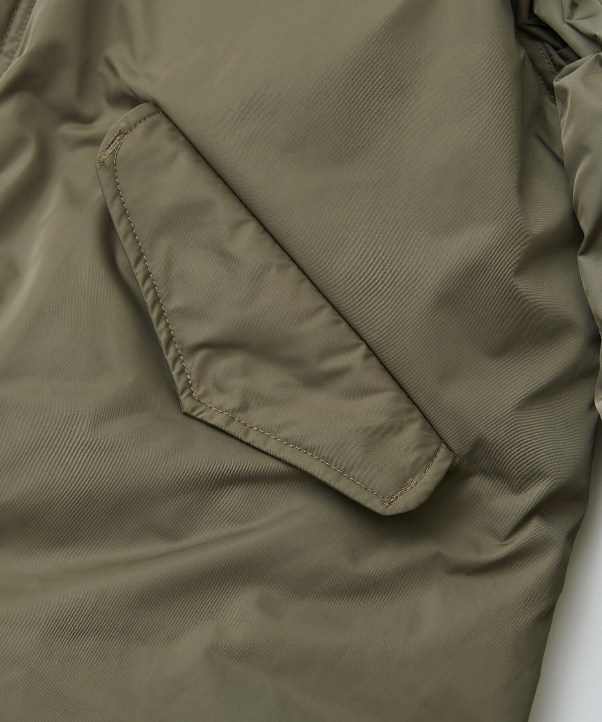 The Loft Labo｜ロフトラボ｜ スタンドカラー ダウンコート｜ALEX