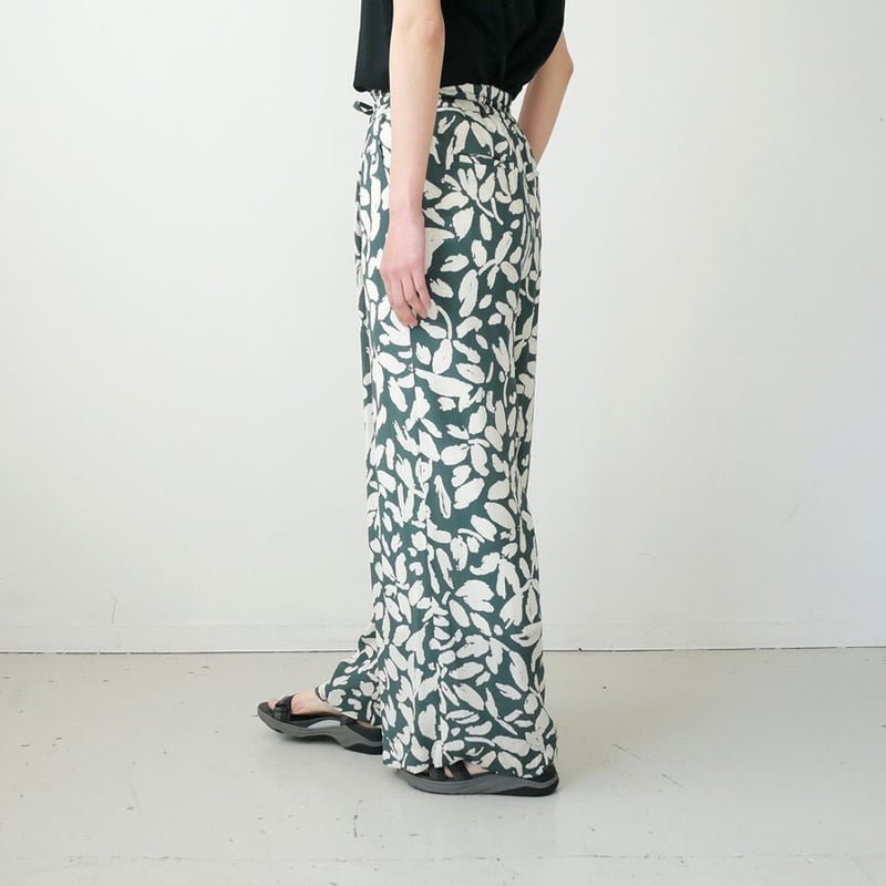 SACRA｜サクラ ｜BILLOW LEAVES PANTS｜ 123209113 ｜ASH