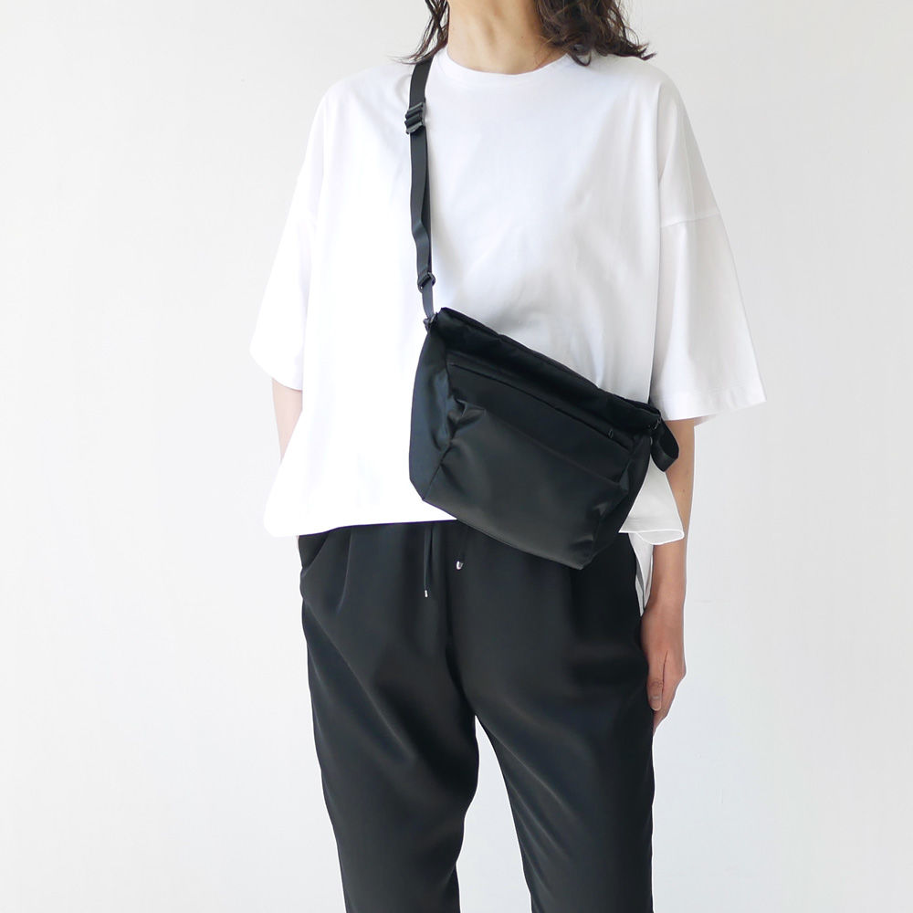 SACRA 半袖コットンカットソーTシャツ 新品未使用タグ付き 楽天市場】【36%OFF 2,990→1.900/NEW ARRIVAL】Tシャツ