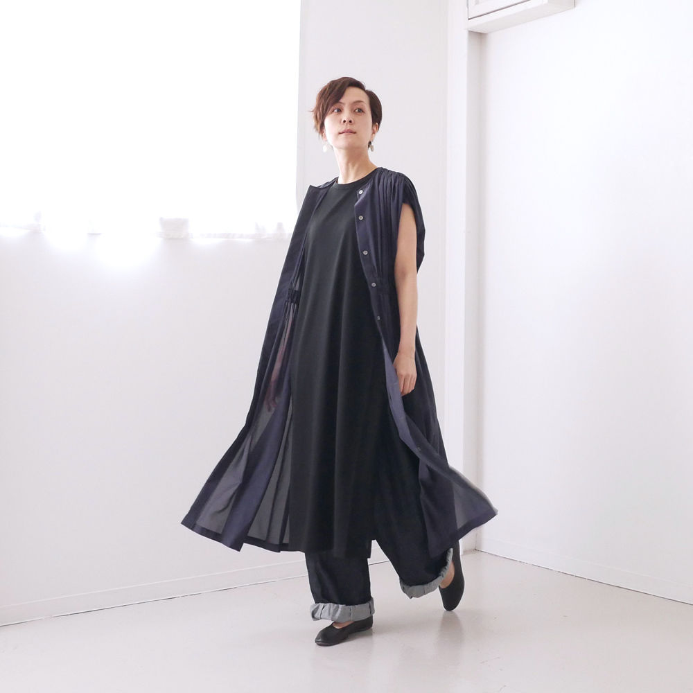 紗桜里様♪専用オーダー　赤と黒のワンピース ワンピース】タイト カシュクール 膝丈 レッド 赤 黒 ブラック