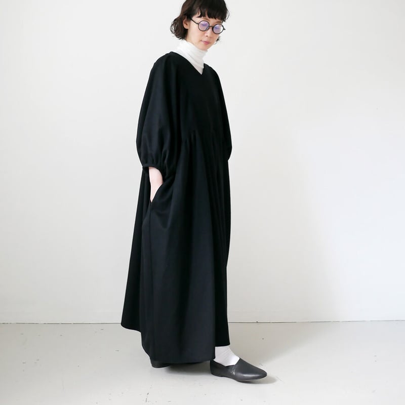 UNIVERSAL TISSU｜ユニヴァーサルティシュ｜ウールカシミヤビーバー