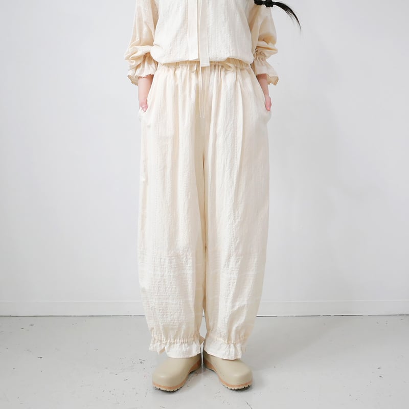 qiri｜キリ｜ギャザーパンツ｜キナリ　アンビデックス qiri｜キリ｜embroidery jacquard gather pants｜キナリ |