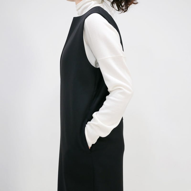 新品✨ サクラ SACRA キーネックワンピース オーバーワンピース 定価3.1 SACRA（サクラ）の「別注＜SACRA（サクラ）＞オーバー