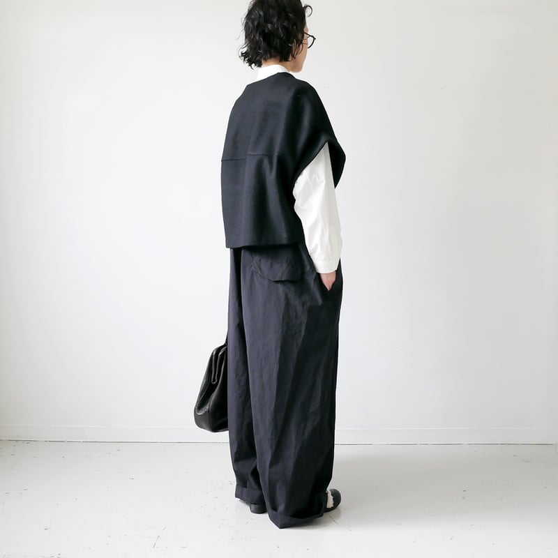 SI-HIRAI｜スーヒライ｜ SHORT ROBE｜CHAW25-60115 ｜BLACK