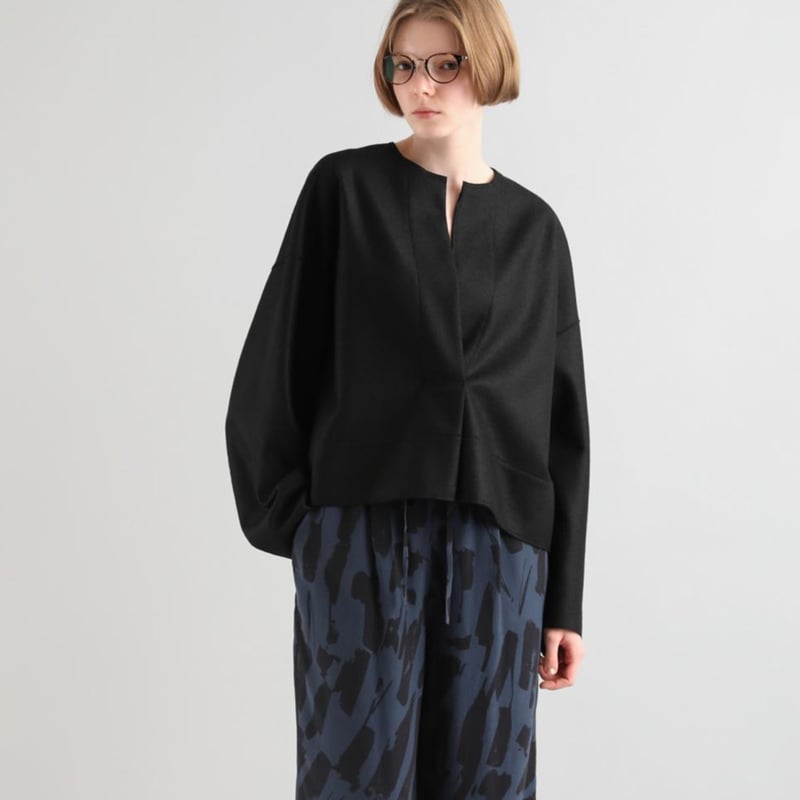 SACRA｜サクラ ｜RING MILLED WOOL TOP｜124620071｜BLACK