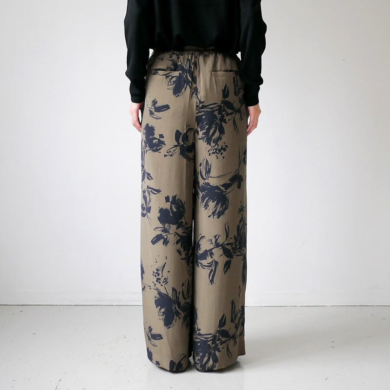 SACRA｜サクラ ｜SHADE FLOWER PANTS｜123514113 ｜KHAKI