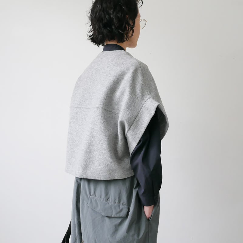 SI-HIRAI｜スーヒライ｜ SHORT ROBE｜CHAW25-60115 ｜MELANG