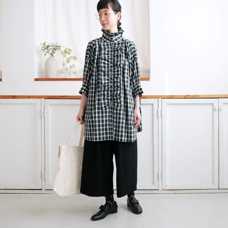 dahlia フリル付きシャンブレーシャツ dahlia フリル付き