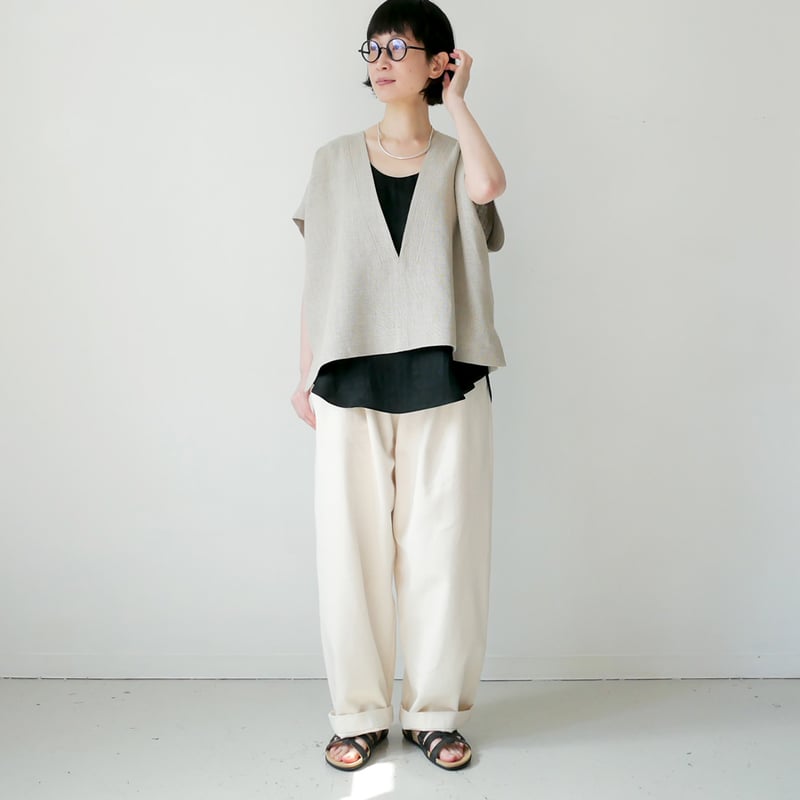 SACRA サクラ　RUSTIC LINEN TOP クロップドトップ　Vネック SACRA｜サクラ ｜リネンVネックプルオーバー｜RUSTIC LINEN TOP｜12621