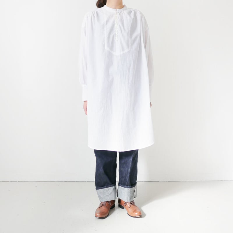 UNIVERSAL TISSU｜ ユニヴァーサルティシュ｜バンドカラーシェルボタン