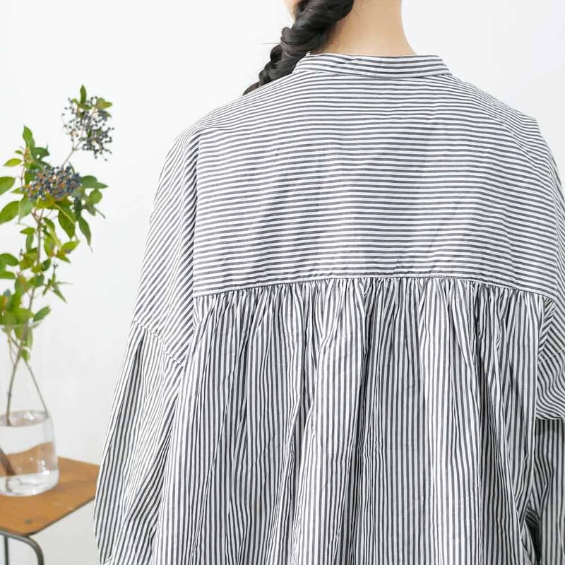 nest Robe - UNIVERSAL TISSU バンドカラーブラウス fit=scale-down,w=1200