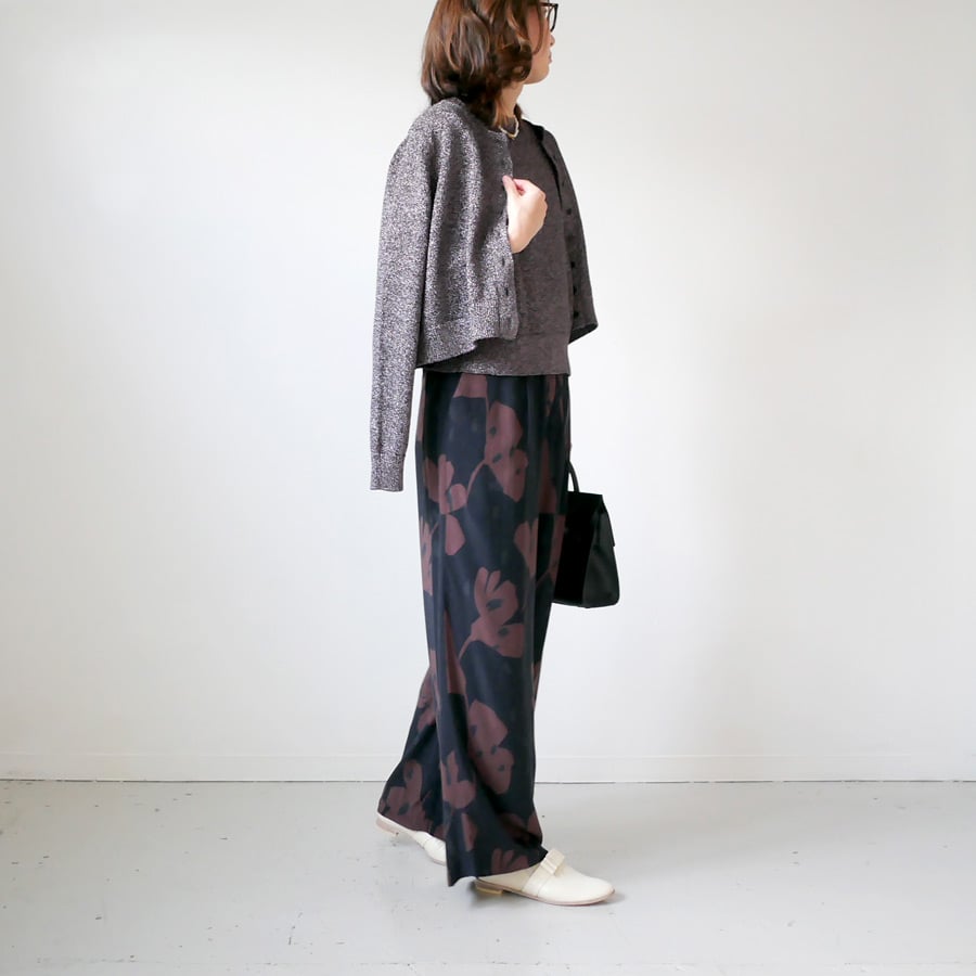 SACRA サクラ|GLOSSY LILY CARDIGAN|124540081|CHARC SACRA サクラ|GLOSSY LILY CARDIGAN|124540081|CHARC
